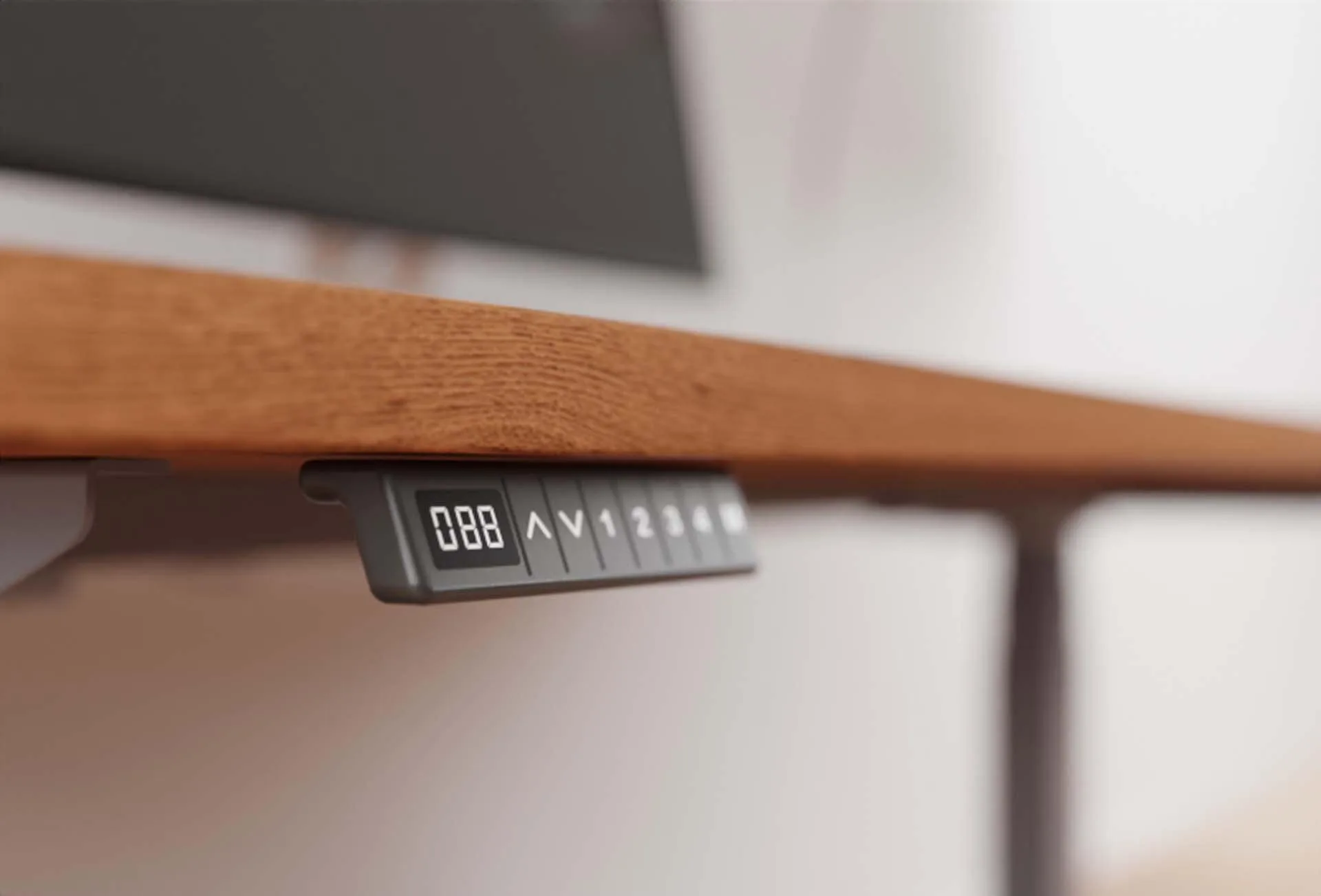 Detaillierte Ansicht eines höhenverstellbaren, ergonomischen Schreibtisches