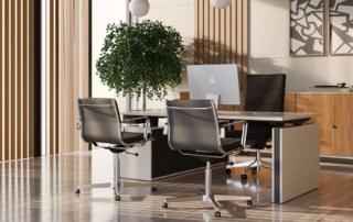 Modernes Chefbüro mit stilvollen Büromöbeln und ergonomischen Stühlen für maximale Produktivität